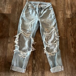American Eagle mom jeans